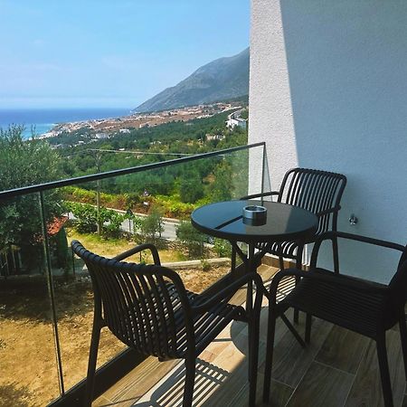 Hotel Vila 19 Dhërmi Extérieur photo