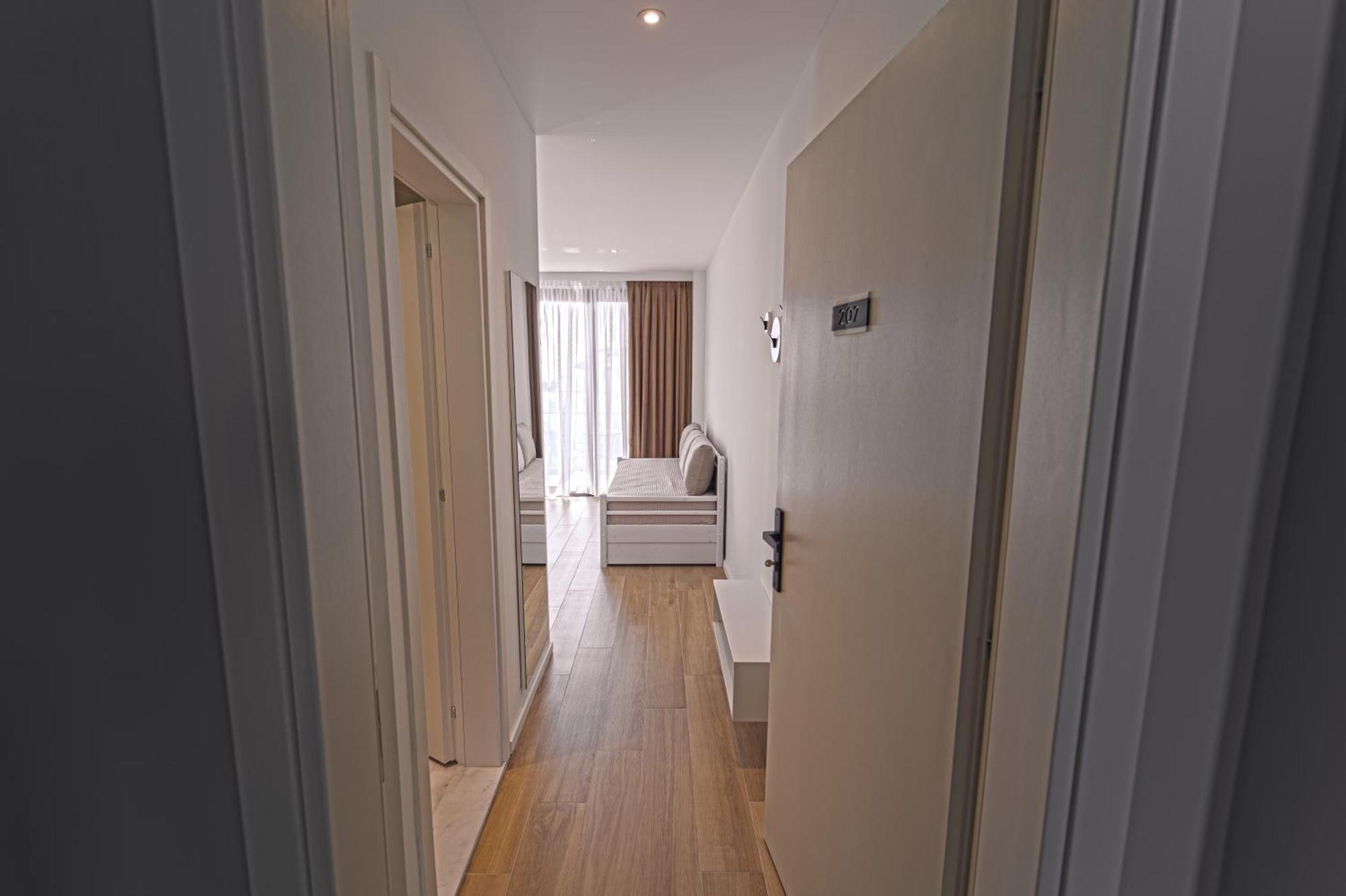 Hotel Vila 19 Dhërmi Extérieur photo