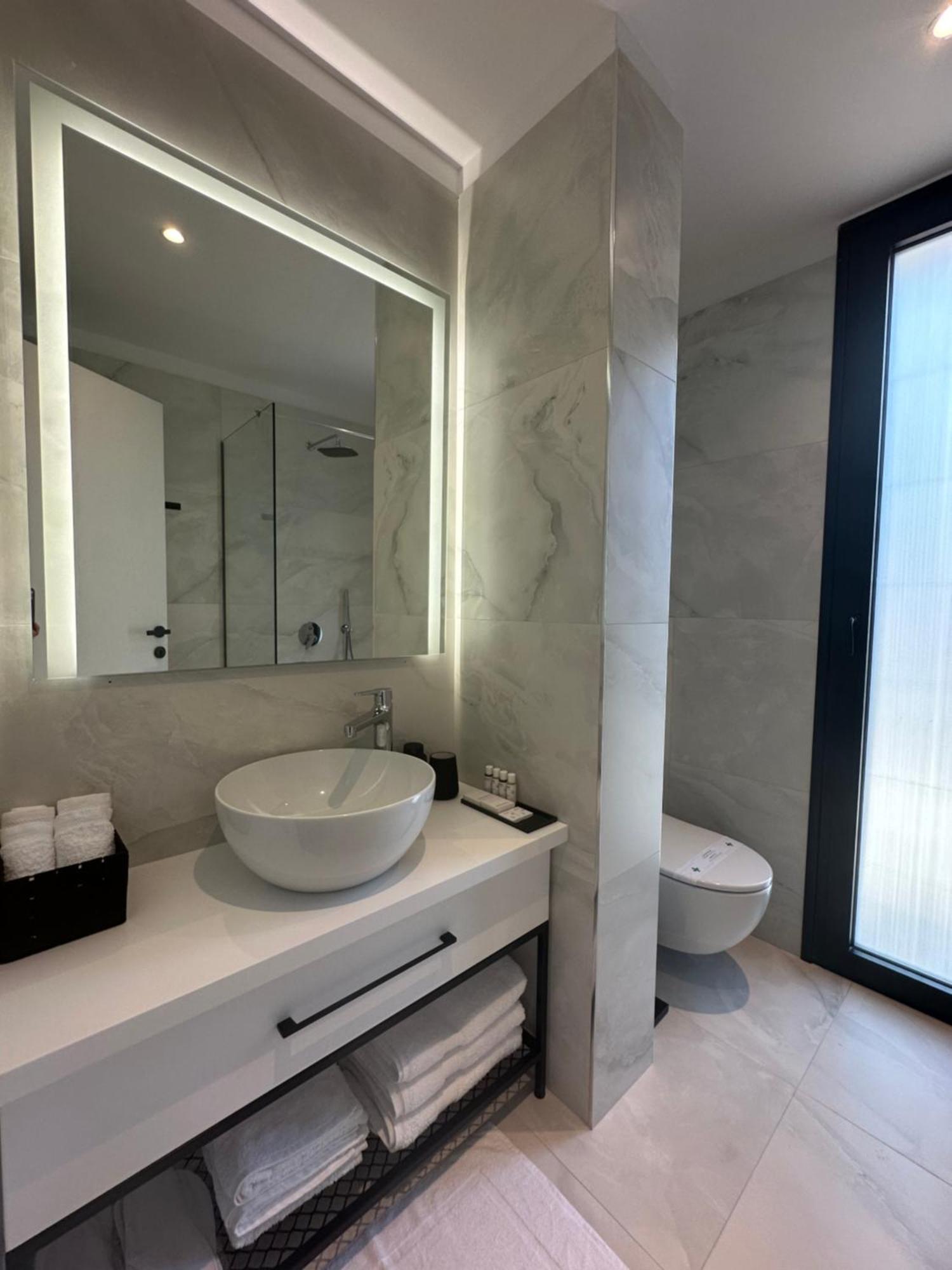 Hotel Vila 19 Dhërmi Extérieur photo